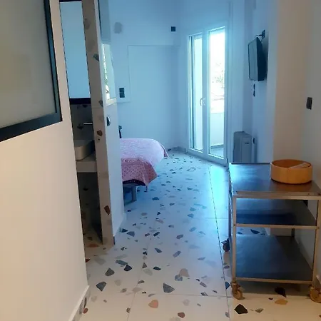 Apartment Vravrona *