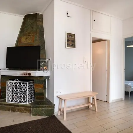 Apartment Vravrona *