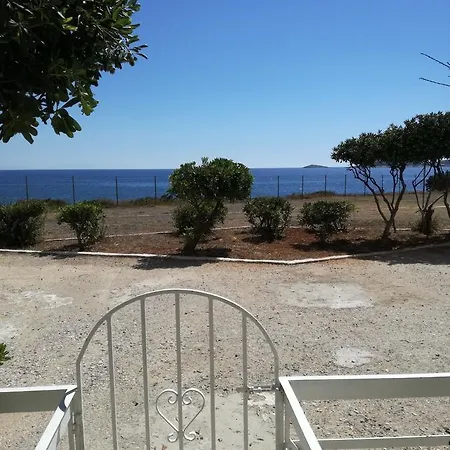 Apartment Vravrona *